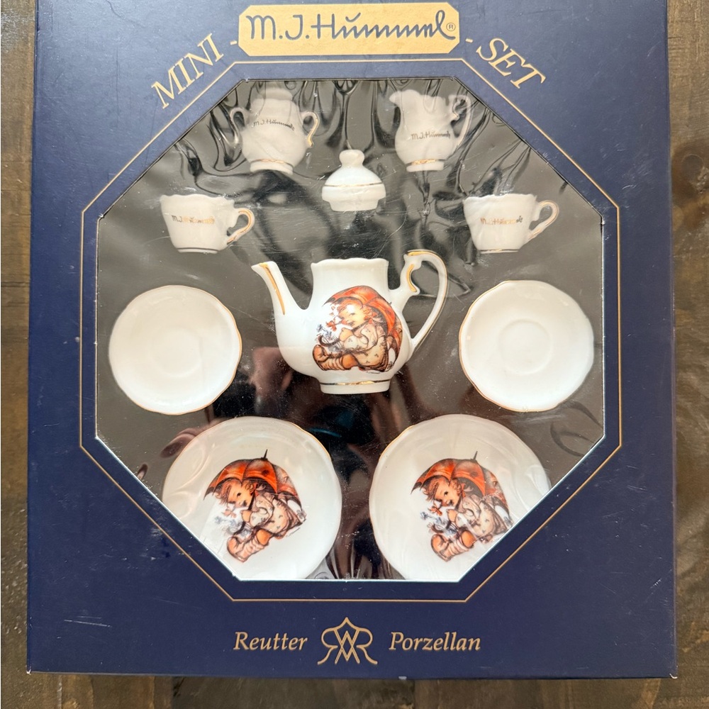 M.J. Hummel Reutter Porzellan Germany Mini Tea Set  - Umbrella Girl Marked